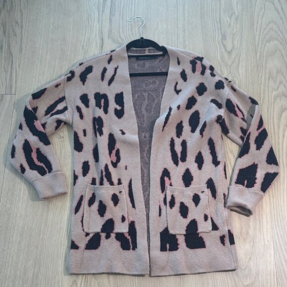 Chic Leopard Print Open Cardigan - Picture 1 of 9